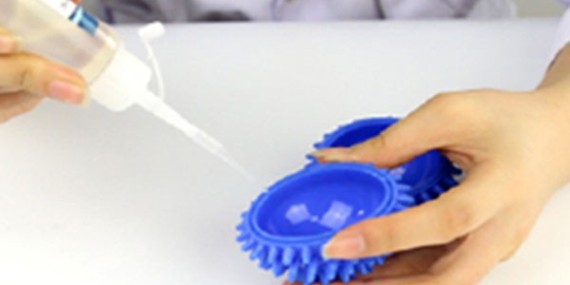 HR-703软PVC胶水只能用于软PVC材质的应用吗？