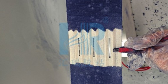 PP塑料植绒附着力不好如何改善？