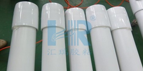 pp管用什么胶能粘住？