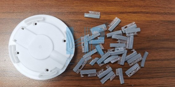 硅胶与pp塑料粘接用什么胶牢固？